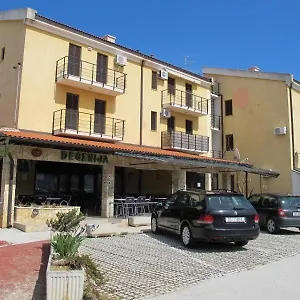 And Degenija Starigrad Paklenica