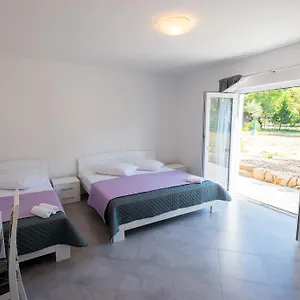 Apartament Rujno, Starigrad Paklenica