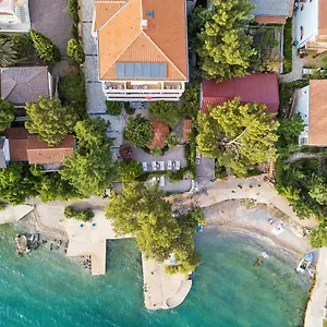Vicko Starigrad Paklenica