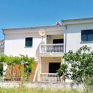 Pepa Starigrad Paklenica